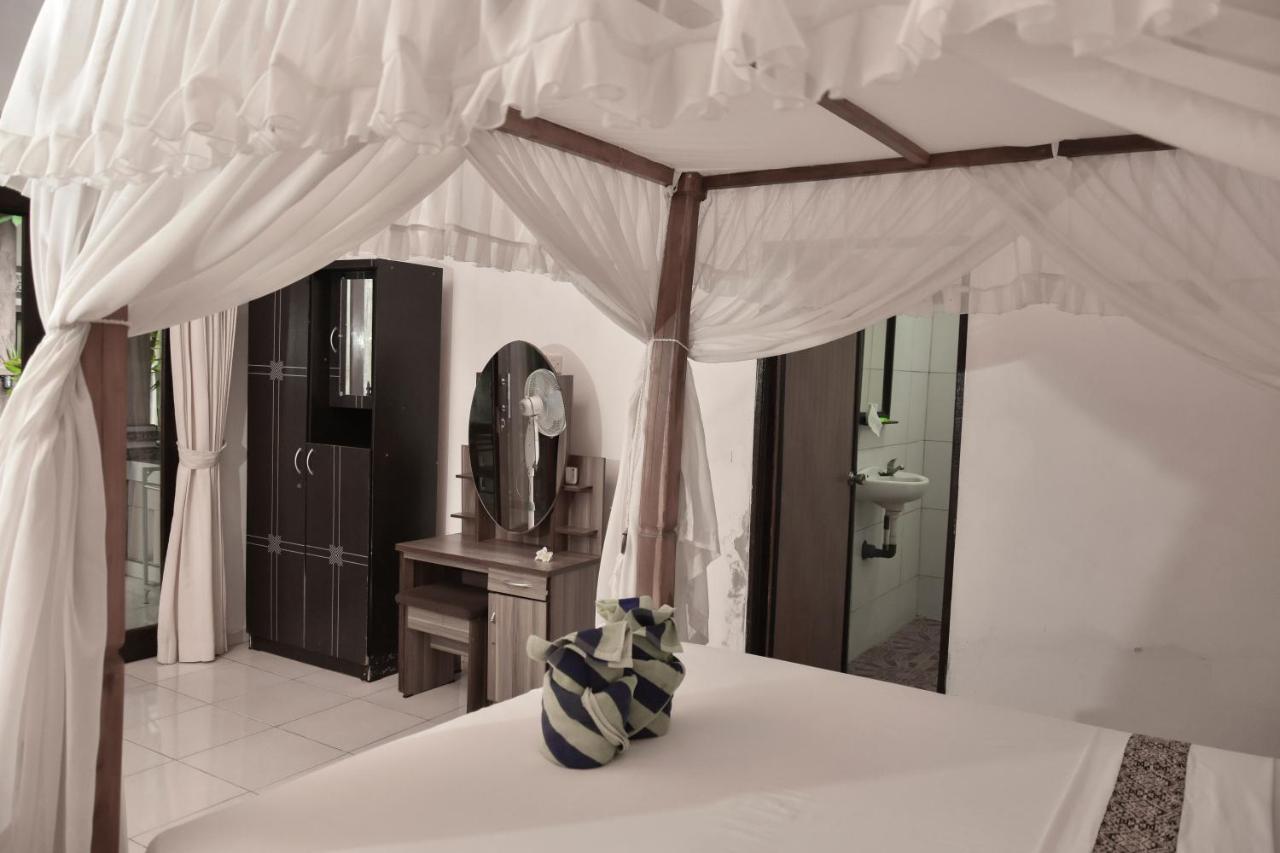 Warung Ombak Homestay Amed Exteriör bild